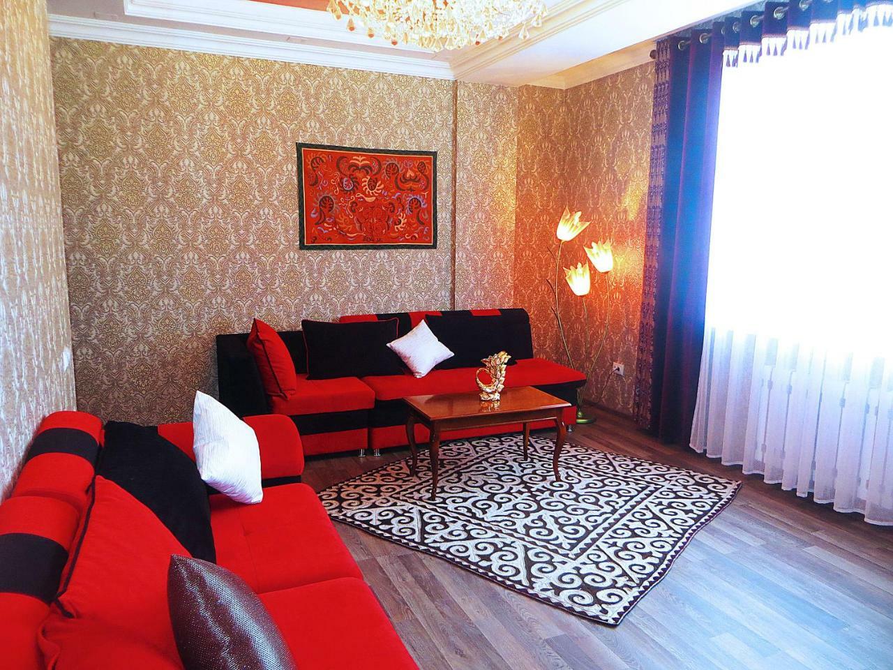 Royal Gold Apartment Bishkek Exterior photo